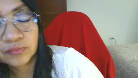 Snapshot of lissafeethot chatting on February 7, 8:34 pm Lissafeethot online show from February 7, 8:34 pm