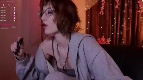 lissaros online show from February 4, 12:11 pm