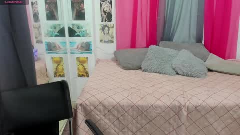 lissa online show from December 1, 8:09 pm