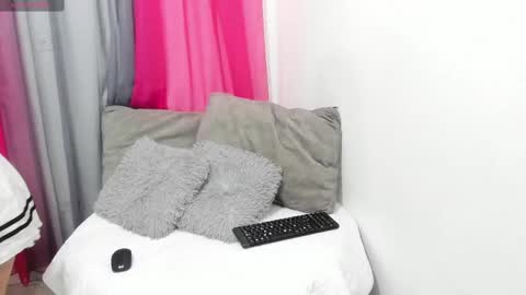 lissa online show from March 6, 4:49 pm