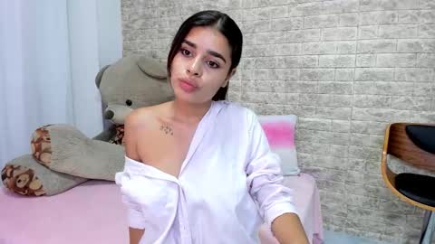Snapshot of lissbrown chatting on March 13, 4:24 pm Liss Brown online show from March 13, 4:24 pm