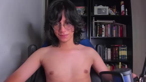 Literateboy online show from December 2, 1:11 am