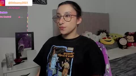 Snapshot of little__ammy chatting on February 18, 11:11 pm little__ammy online show from February 18, 11:11 pm