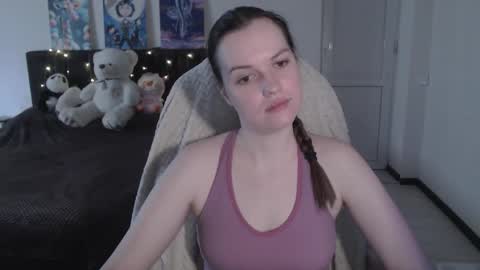 little__flowers online show from November 20, 7:19 am