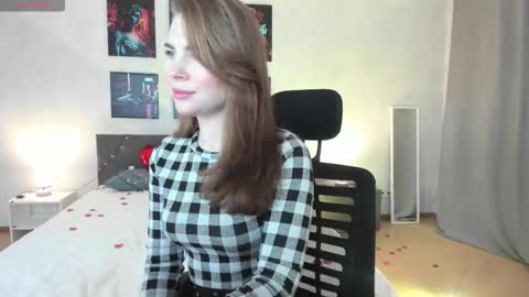 Isabel online show from February 13, 1:45 am