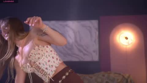 Snapshot of little__mixx chatting on October 9, 8:12 am SophiaKateline online show from October 9, 8:12 am