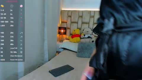 Snapshot of little__sophie18 chatting on September 18, 8:44 pm Sophie ---- connected from 1400 to 2100 Colombia time online show from September 18, 8:44 pm