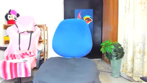 little_africa online show from November 8, 8:47 am