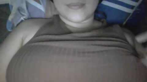 Snapshot of little_anef chatting on May 20, 7:14 am little_anef online show from May 20, 7:14 am