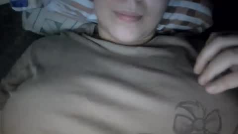 Snapshot of little_anef chatting on May 28, 7:05 am little_anef online show from May 28, 7:05 am