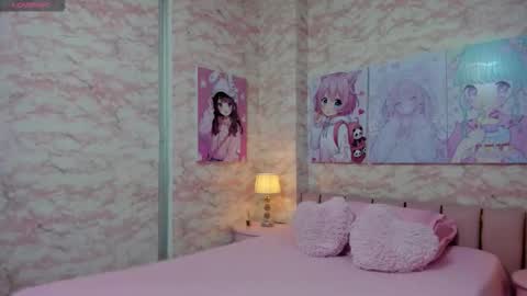 Snapshot of little_doll_4u chatting on November 6, 10:05 am ANNI online show from November 6, 10:05 am