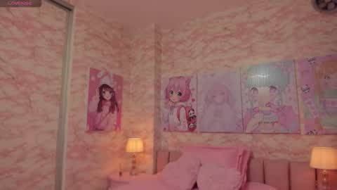 Snapshot of little_doll_4u chatting on November 8, 10:04 am ANNI online show from November 8, 10:04 am