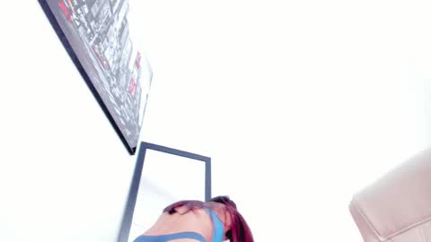 Help me reach 100 likes online show from February 22, 7:14 pm