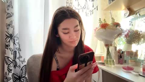 Viiola online show from December 4, 12:53 am