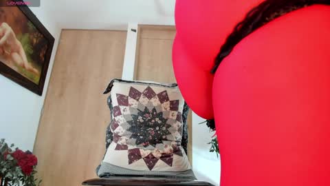 Izzi online show from March 6, 3:45 pm