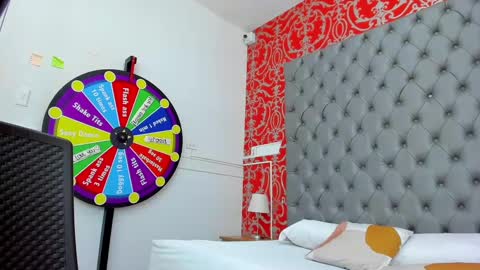 little_lilith_apple online show from February 18, 10:03 pm