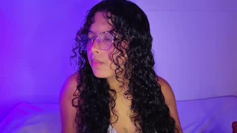 little_lilith_apple online show from October 10, 7:35 pm