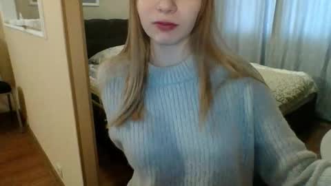 Snapshot of little_mariaa chatting on November 2, 1:13 pm Maria online show from November 2, 1:13 pm