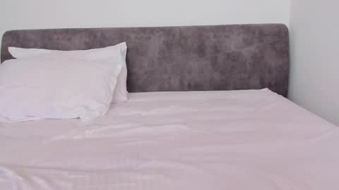 hey im anna online show from March 7, 9:40 am