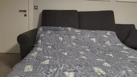 GiuliaFrancesco online show from January 1, 4:07 am