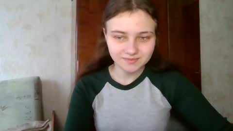Snapshot of little_shygirl_ chatting on January 29, 7:04 am little_shygirl_ online show from January 29, 7:04 am