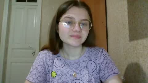 Snapshot of little_shygirl_ chatting on March 10, 1:56 am little_shygirl_ online show from March 10, 1:56 am
