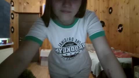 Snapshot of little_shygirl_ chatting on September 9, 4:17 pm little_shygirl_ online show from September 9, 4:17 pm