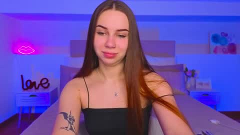 little_siin online show from December 14, 10:53 am