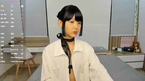 Snapshot of little_yena chatting on April 26, 6:27 pm Yena and Gabby online show from April 26, 6:27 pm