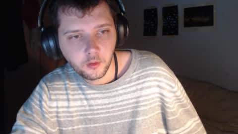 littlealien7 online show from September 22, 8:16 am