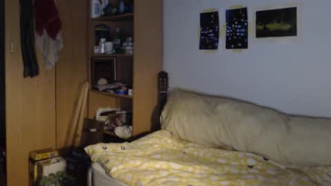 littlealien7 online show from September 23, 11:02 am