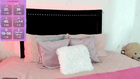  Violet  Alyson  online show from November 4, 4:22 am