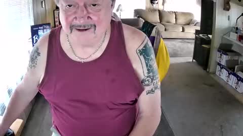 Littled83057 online show from October 31, 5:47 pm