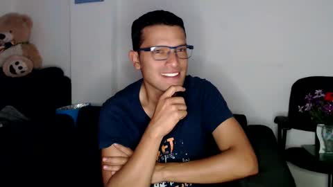 Manu online show from December 10, 4:02 am