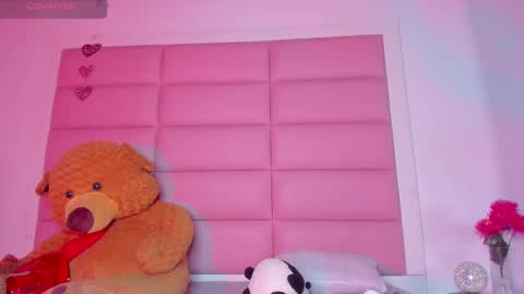 littlee_emma_ online show from January 27, 3:15 am