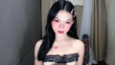 Snapshot of littlelace_ chatting on April 18, 11:16 pm littlelace_ online show from April 18, 11:16 pm