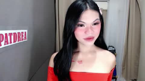 Snapshot of littlelace_ chatting on May 11, 1:22 am littlelace_ online show from May 11, 1:22 am