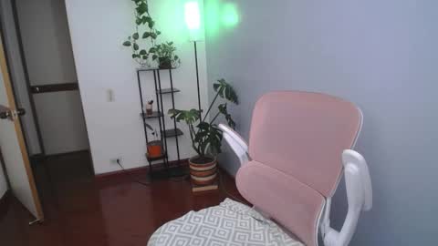 Laksmi online show from January 15, 9:40 pm