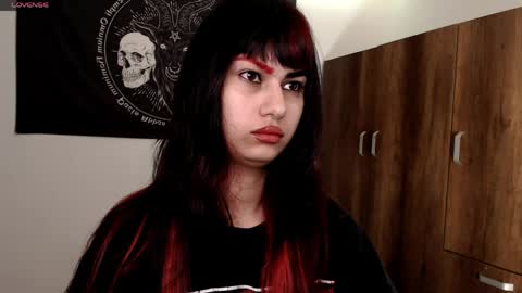 Snapshot of littleluciferrr chatting on June 3, 1:52 am Lucifer online show from June 3, 1:52 am