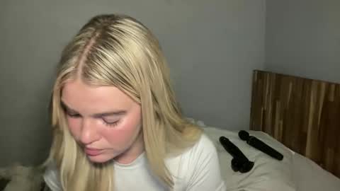 Marciabrady online show from March 29, 8:14 am