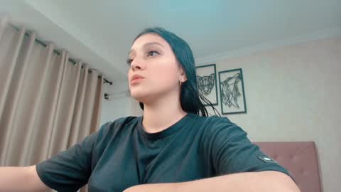 Sarahs Room online show from February 4, 1:56 am