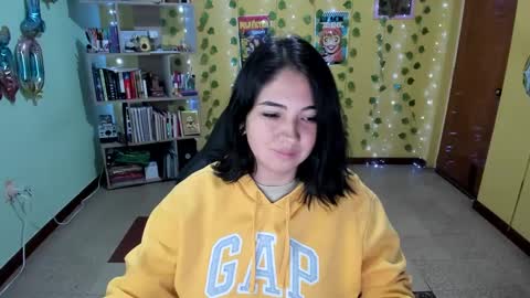 Snapshot of littleprety6969 chatting on January 13, 1:23 am Mia  Wednesday to Sunday 730 am to 1030 am Colombian Hour D online show from January 13, 1:23 am
