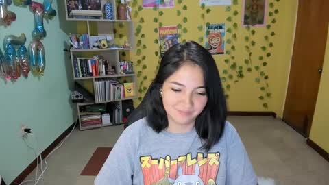 Snapshot of littleprety6969 chatting on February 3, 4:14 am Mia  Wednesday to Sunday 730 am to 1030 am Colombian Hour D online show from February 3, 4:14 am