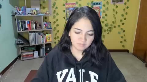 Snapshot of littleprety6969 chatting on February 10, 1:03 am Mia  Wednesday to Sunday 730 am to 1030 am Colombian Hour D online show from February 10, 1:03 am