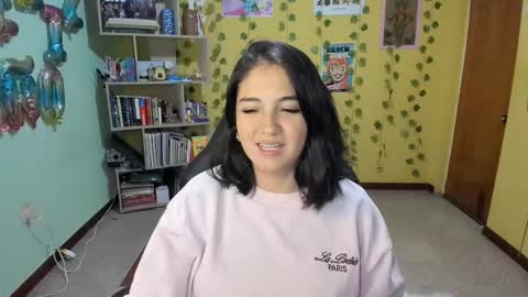 Snapshot of littleprety6969 chatting on February 17, 1:47 am Mia  Wednesday to Sunday 730 am to 1030 am Colombian Hour D online show from February 17, 1:47 am