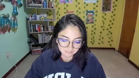Snapshot of littleprety6969 chatting on March 3, 2:36 am Mia  Wednesday to Sunday 730 am to 1030 am Colombian Hour D online show from March 3, 2:36 am