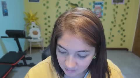 Snapshot of littleprety6969 chatting on January 17, 6:22 pm Mia Wednesday to Sunday 730 am to 1030 am Colombian Hour D online show from January 17, 6:22 pm