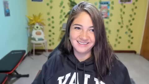 Snapshot of littleprety6969 chatting on February 21, 4:13 am Mia Wednesday to Sunday 730 am to 1030 am Colombian Hour D online show from February 21, 4:13 am