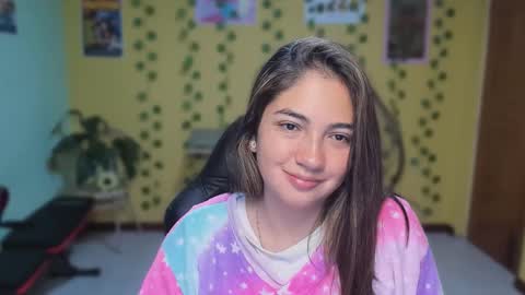 Mia  Wednesday to Sunday 730 am to 1030 am Colombian Hour D online show from April 23, 3:52 am