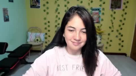 Snapshot of littleprety6969 chatting on May 15, 5:14 am Mia Wednesday to Sunday 730 am to 1030 am Colombian Hour D online show from May 15, 5:14 am